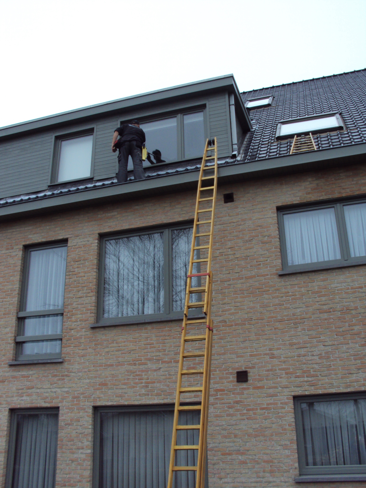 schoonmaakbedrijven Deinze | Glazenwasserij SAM